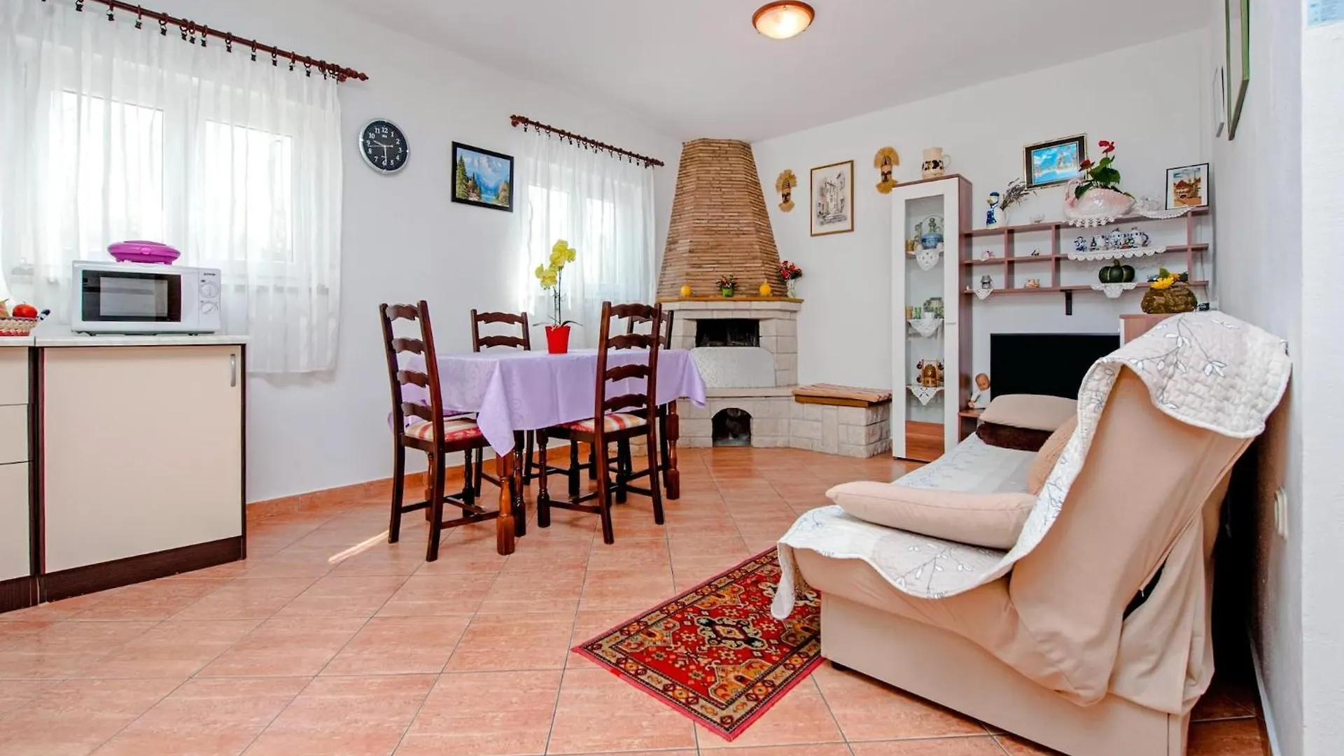 Nice Holiday Home With Private Terrace Rovinj